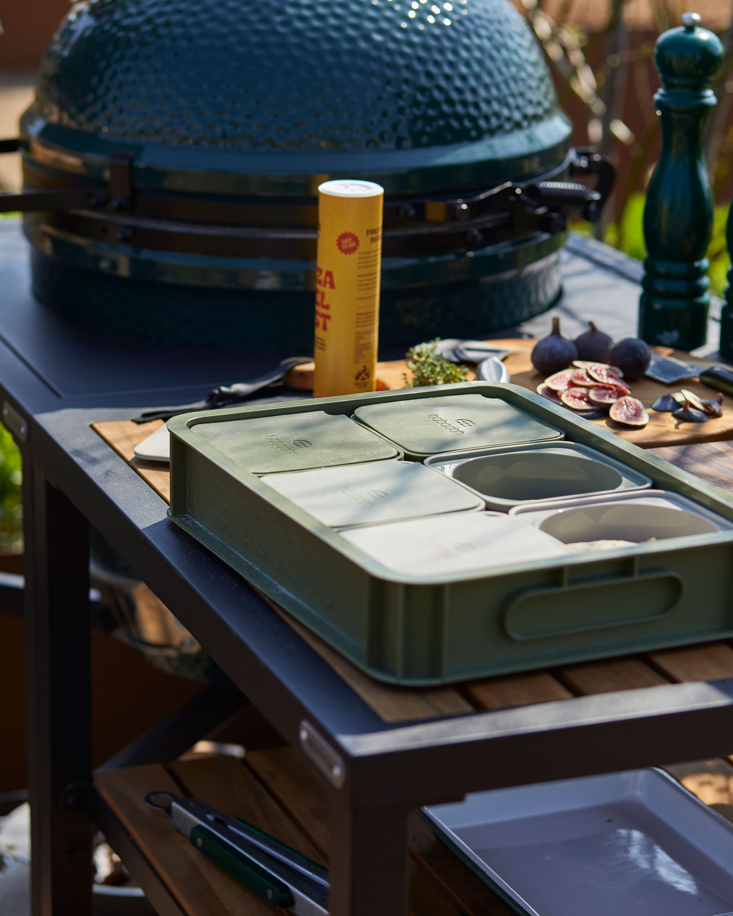 BABADOH DOUGH PROOFING TRAY WITH WALNUT BOARD | Bubadoh proofing containers  | Pizza Accessories | Big Green Egg