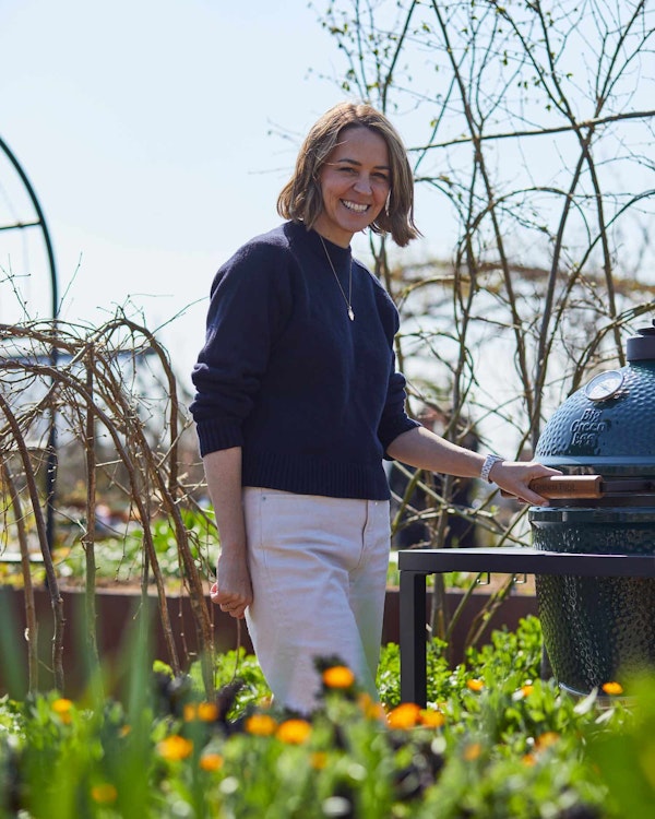 Spiced Chicken with Grilled Courgette, Mediterranean Salad and Tahini Sauce | Pollyanna Wilkinson | EGGspander System recipe | Chicken | Big Green Egg