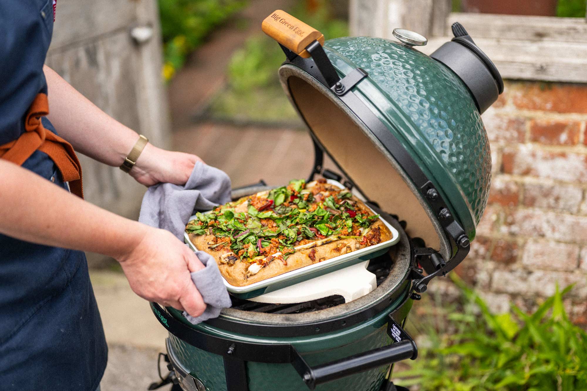FALCON ENAMELWARE X BIG GREEN EGG OVEN TO TABLE TRAY