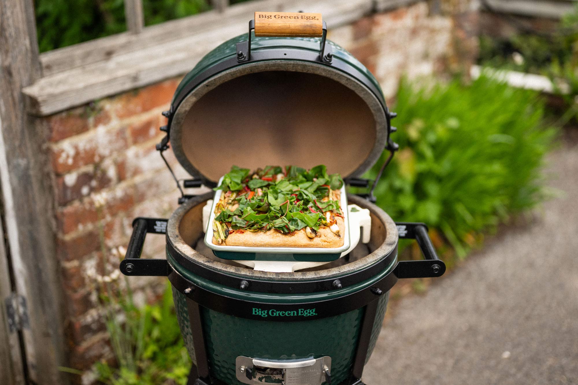 FALCON ENAMELWARE X BIG GREEN EGG OVEN TO TABLE TRAY