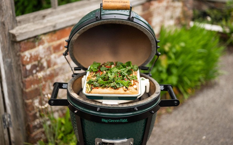 FALCON ENAMELWARE X BIG GREEN EGG OVEN TO TABLE TRAY