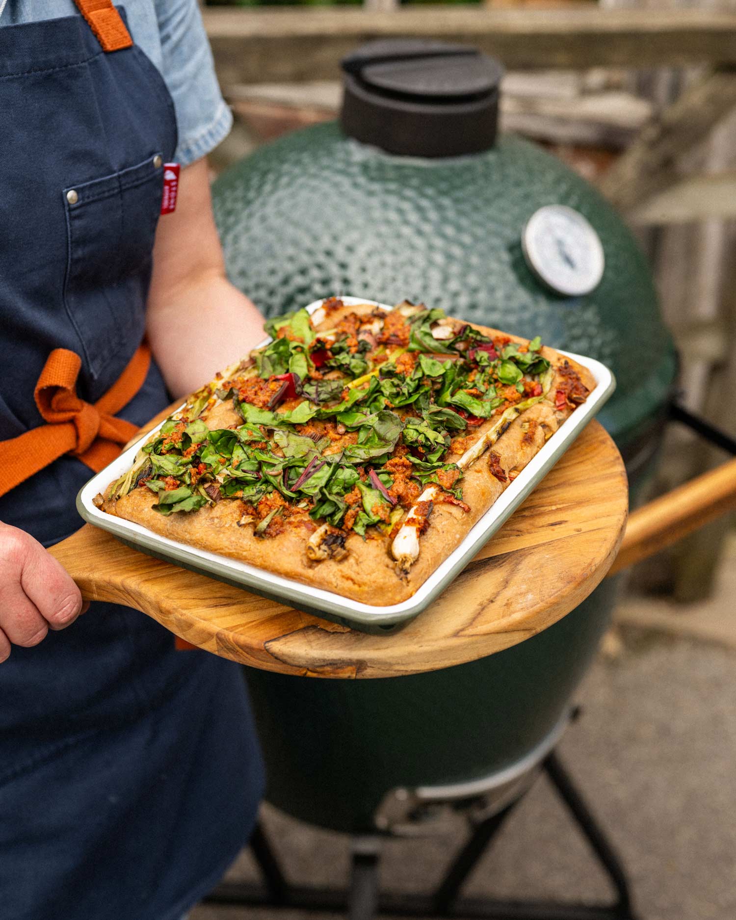 FALCON ENAMELWARE X BIG GREEN EGG OVEN TO TABLE TRAY