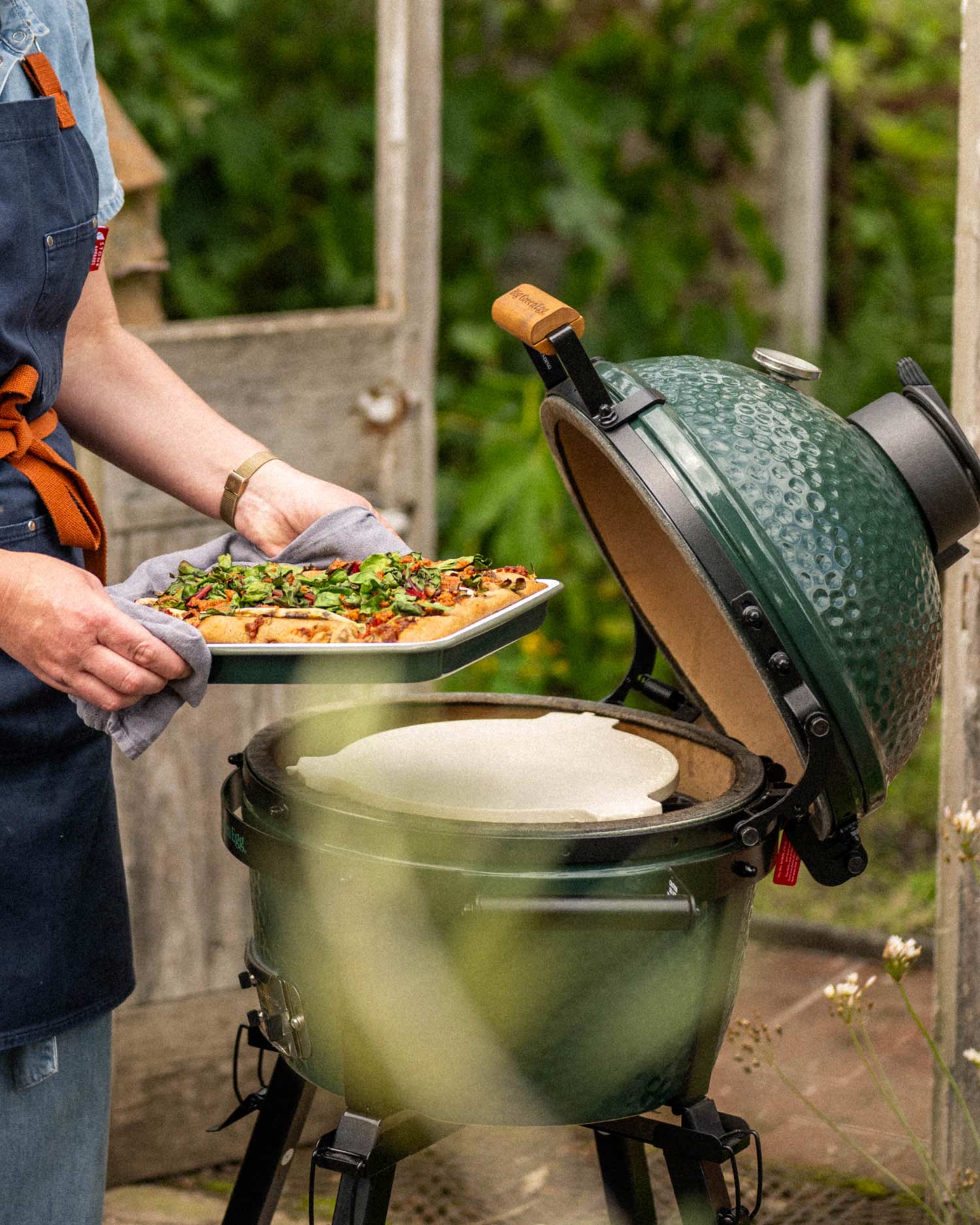 FALCON ENAMELWARE X BIG GREEN EGG OVEN TO TABLE TRAY