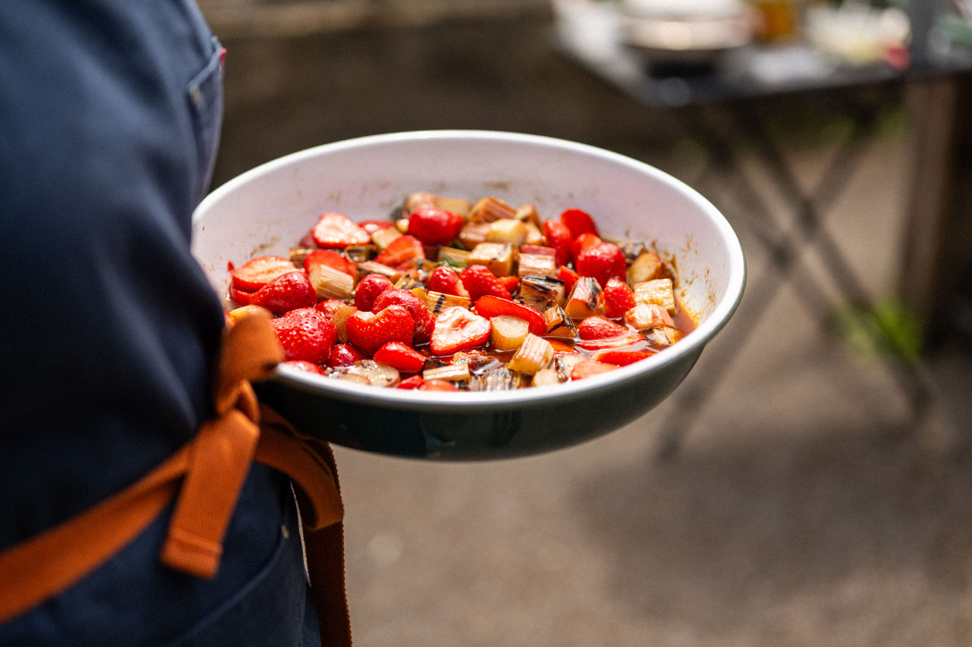 Falcon Enamelware X Big Green Egg Oven To Table Dish