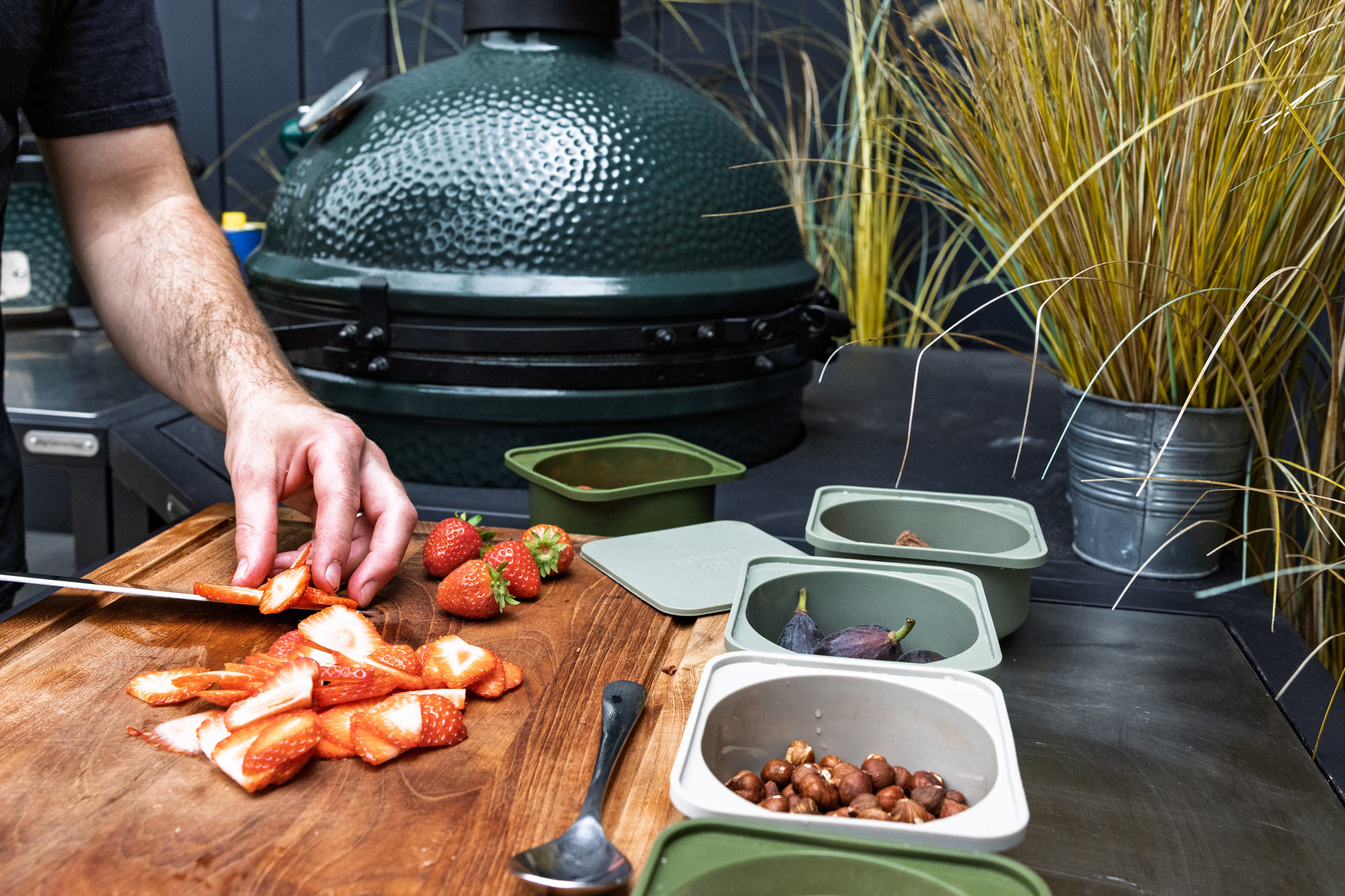 H DOUGH PROOFING TRAY WITH WALNUT BOARD | Bubadoh proofing containers  | Pizza Accessories | Big Green Egg
