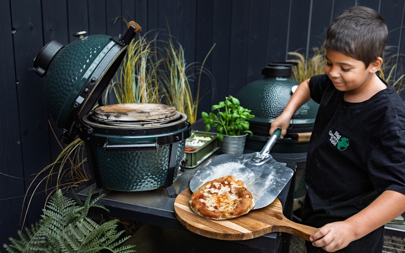 TEAK PIZZA SERVING BOARD | Utensils | Big Green Egg