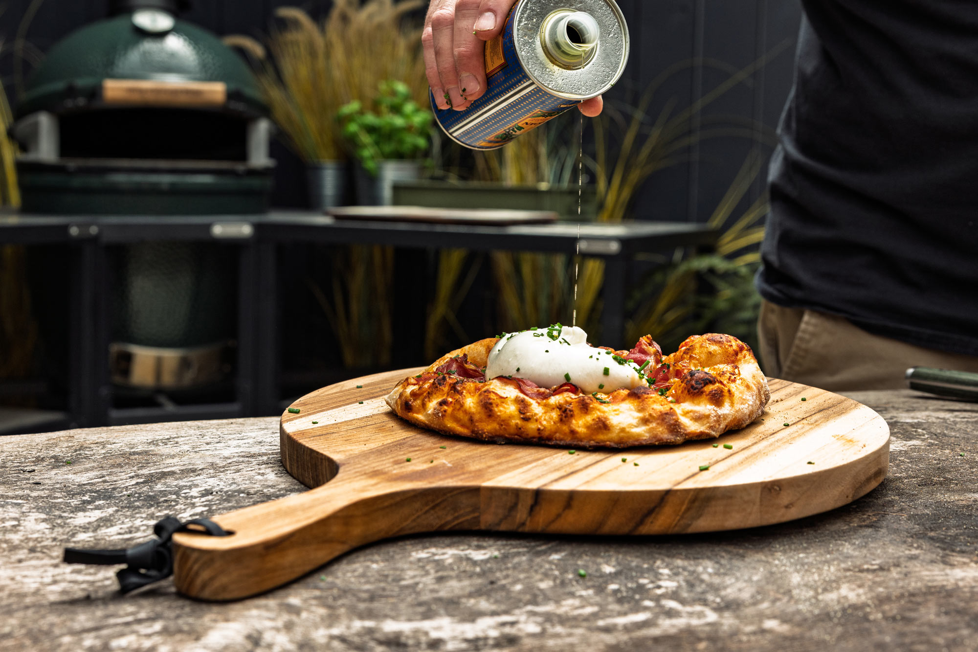 TEAK PIZZA SERVING BOARD | Utensils | Big Green Egg
