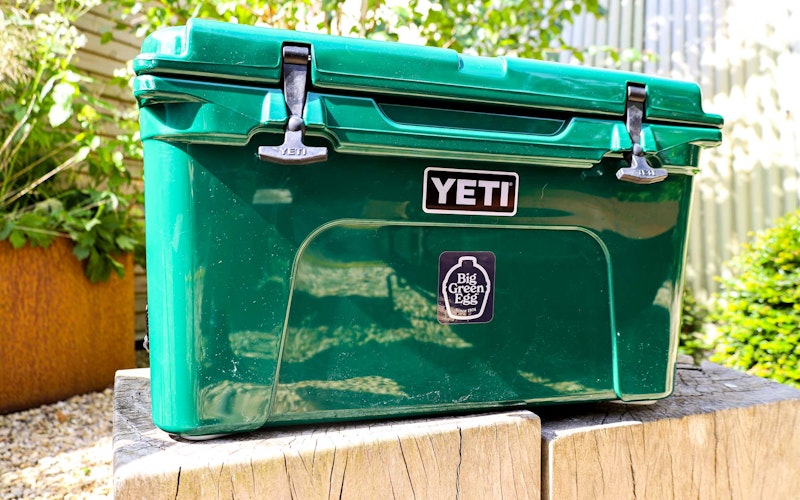 Yeti Roadie Cool Boxes | Tundra 45 Cool Box in Black Forest | Big Green Egg | Travel