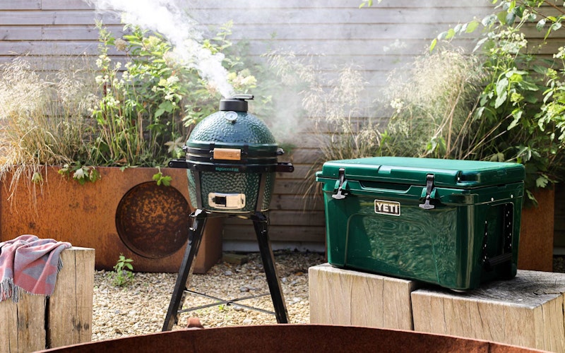 Yeti Roadie Cool Boxes | Tundra 45 Cool Box in Black Forest | Big Green Egg | Travel