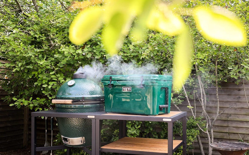 Yeti Roadie Cool Boxes | Tundra 45 Cool Box in Black Forest | Big Green Egg | Travel