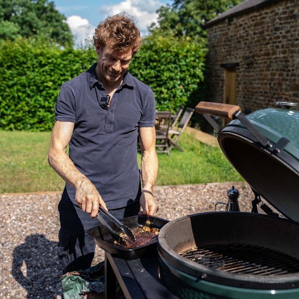 Tom Aikens | Cooking with Kids | Big Green Egg