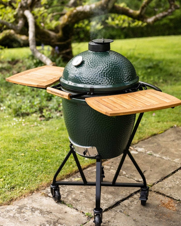 Large Big Green Egg Integgrated nest and shelves