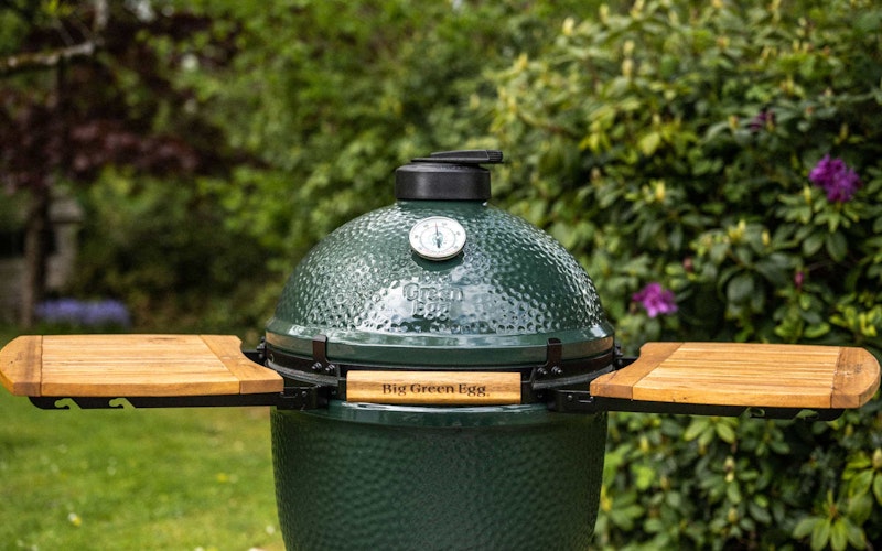 Large Big Green Egg Integgrated nest and shelves