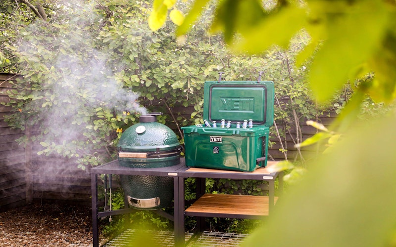 Yeti Roadie Cool Boxes | Tundra 45 Cool Box in Black Forest | Big Green Egg | Travel