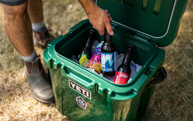 Yeti Roadie Cool Boxes | Roadie 24 Cool Box in Black Forest | Big Green Egg | Travel