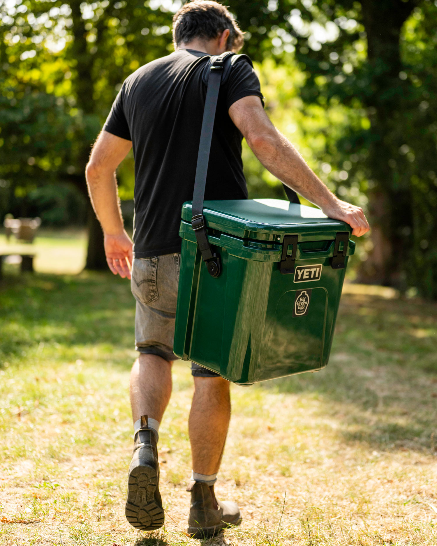 Yeti Roadie Cool Boxes | Roadie 24 Cool Box in Black Forest | Big Green Egg | Travel