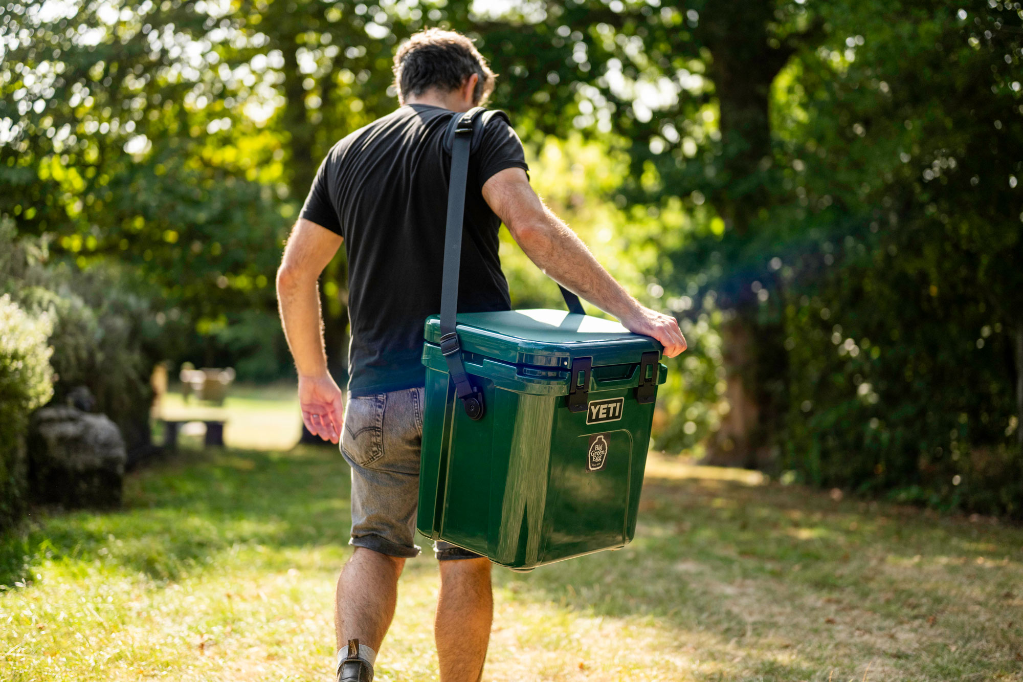 Yeti Roadie Cool Boxes | Roadie 24 Cool Box in Black Forest | Big Green Egg | Travel