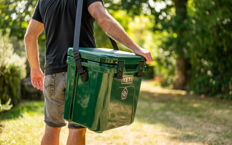Yeti Roadie Cool Boxes | Roadie 24 Cool Box in Black Forest | Big Green Egg | Travel