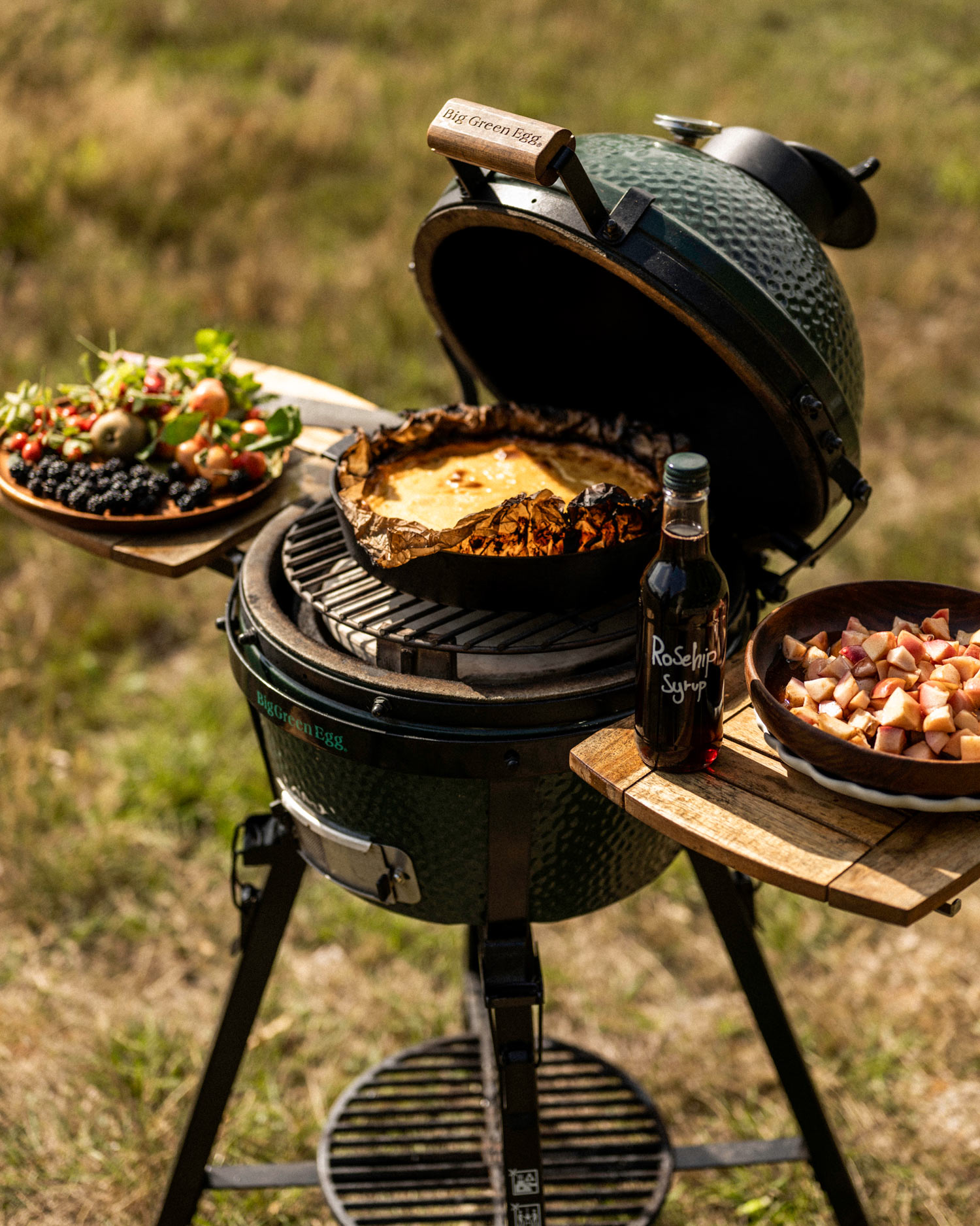 Basque Cheesecake with Apple, Blackberry and Rosehip Compote
