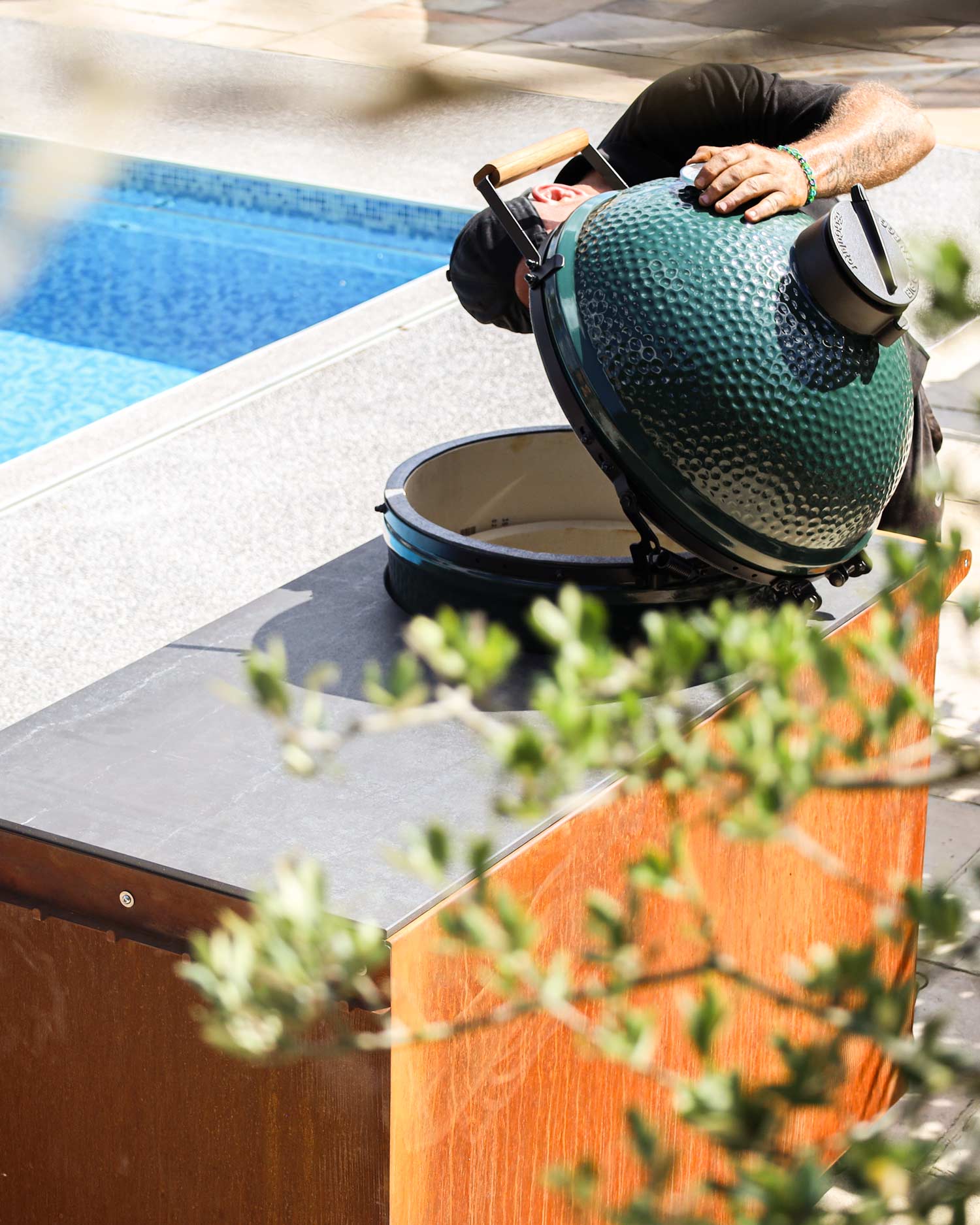 White Glove Delivery | Big Green Egg