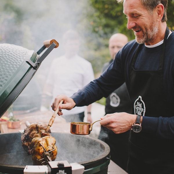 How to EGG: Cook off with Matt Dawson and Will Greenwood | The Chicken Challenge | Big Green Egg