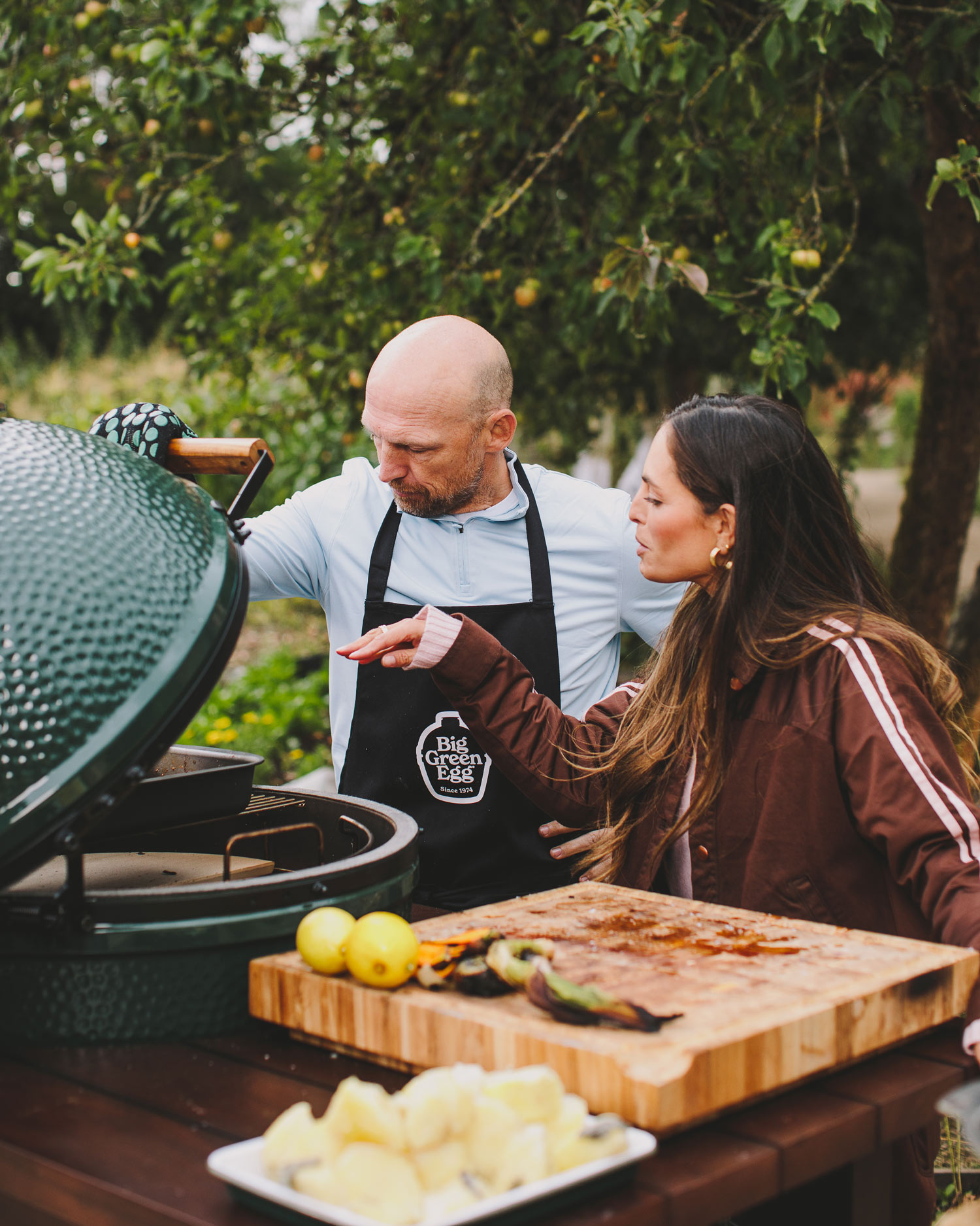 How to EGG: Cook off with Matt Dawson and Will Greenwood | The Chicken Challenge | Big Green Egg