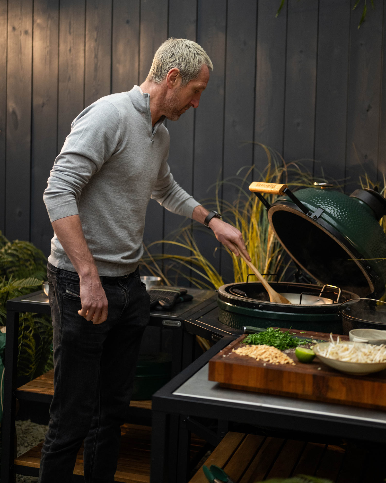 Corner Modular Kitchen | Big Green Egg