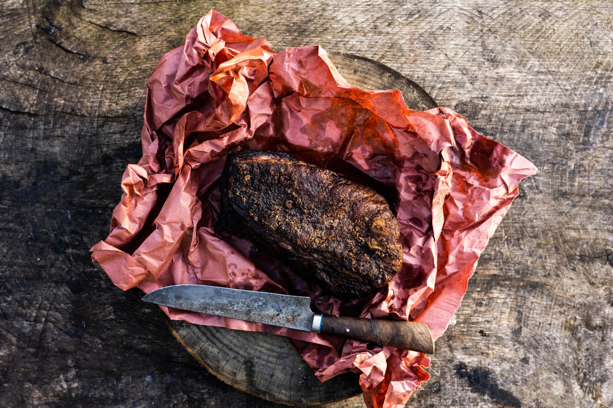 Pink butcher paper | Big Green Egg | Brisket