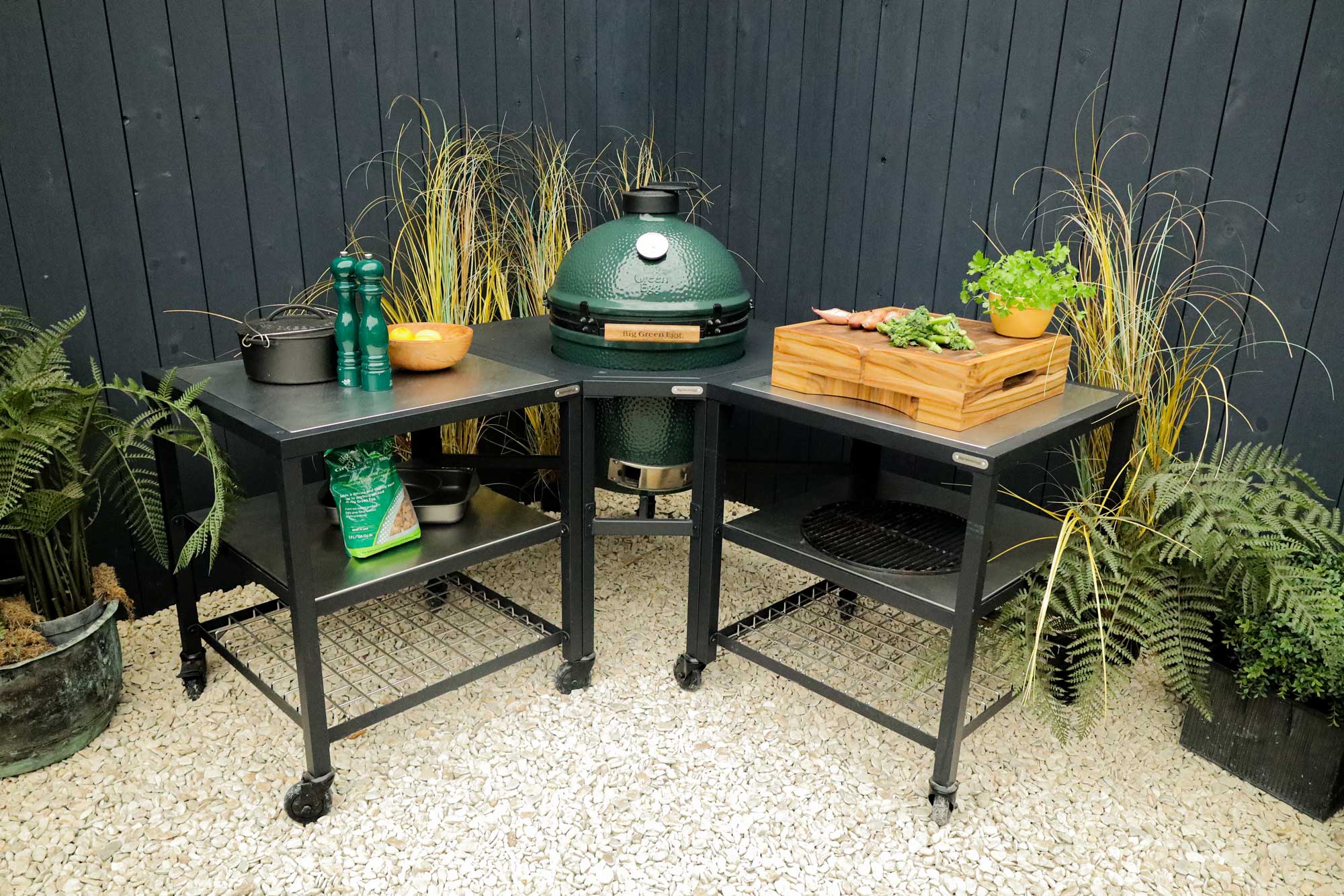 Corner Modular Nest | Ceramic Charcoal BBQs | Big Green Egg