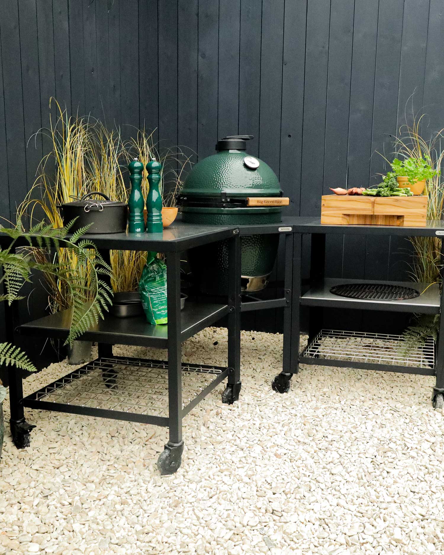 Corner Modular Nest | Ceramic Charcoal BBQs | Big Green Egg