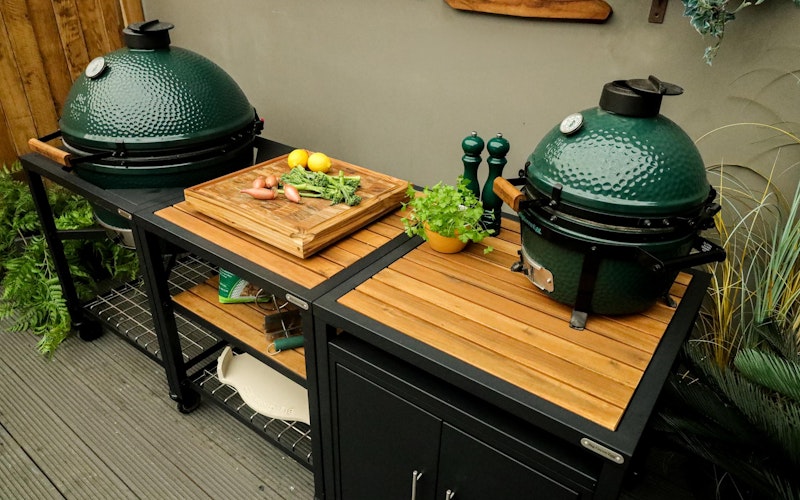 Inline Modular Nest Kitchen | Ceramic Charcoal BBQs | Big Green Egg