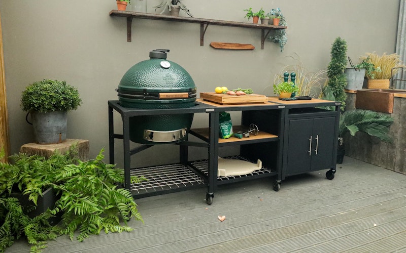 Inline Modular Nest Kitchen | Ceramic Charcoal BBQs | Big Green Egg