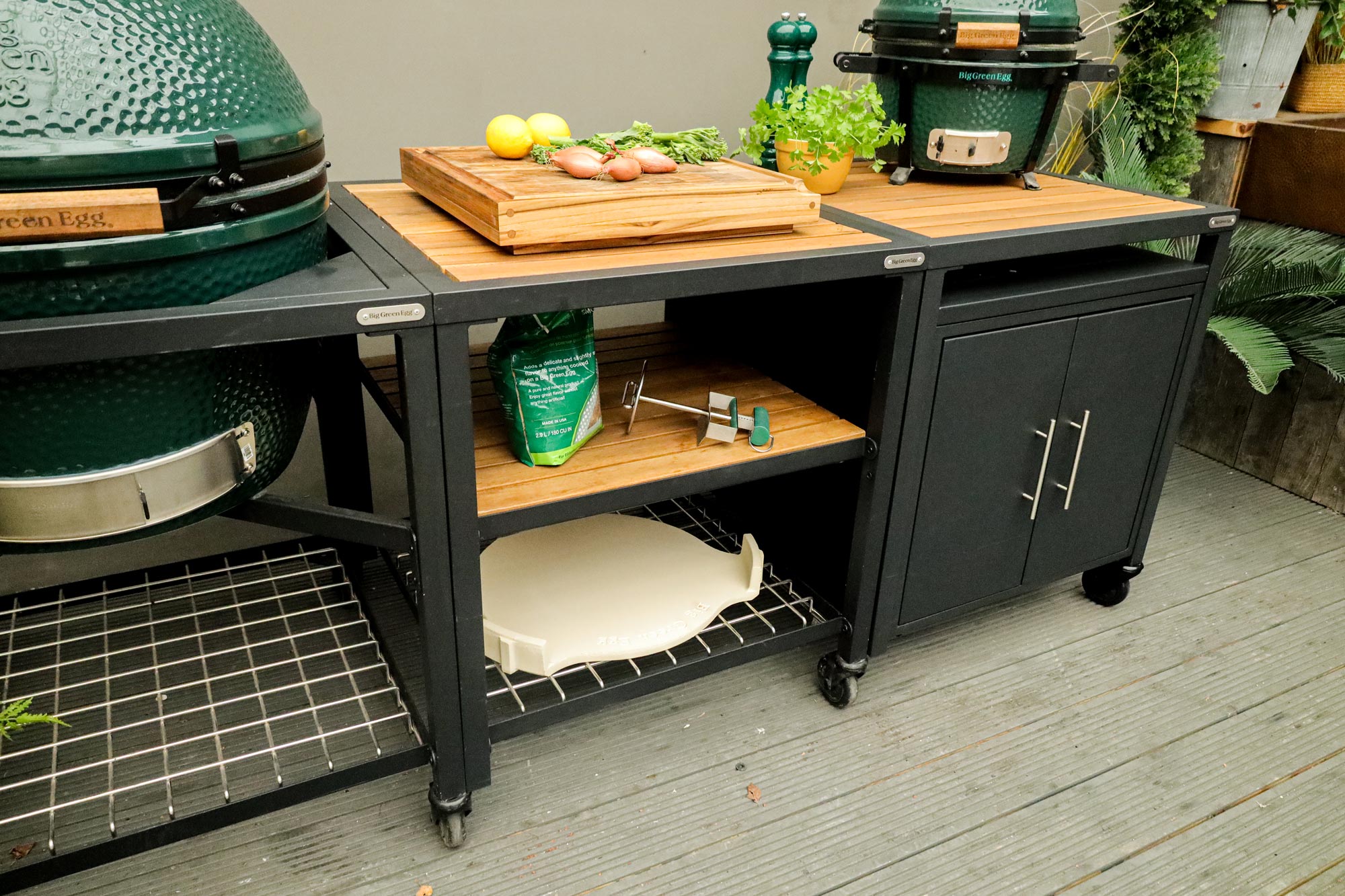Inline Modular Nest Kitchen | Ceramic Charcoal BBQs | Big Green Egg