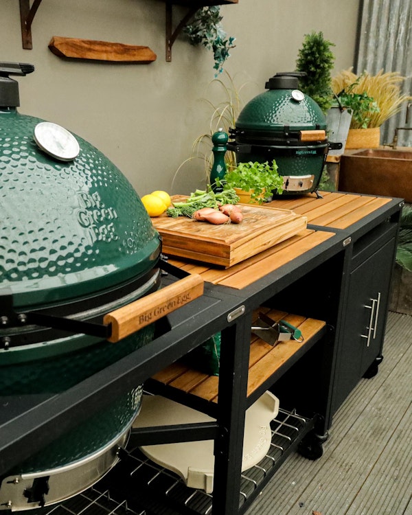 Inline Modular Nest Kitchen | Ceramic Charcoal BBQs | Big Green Egg