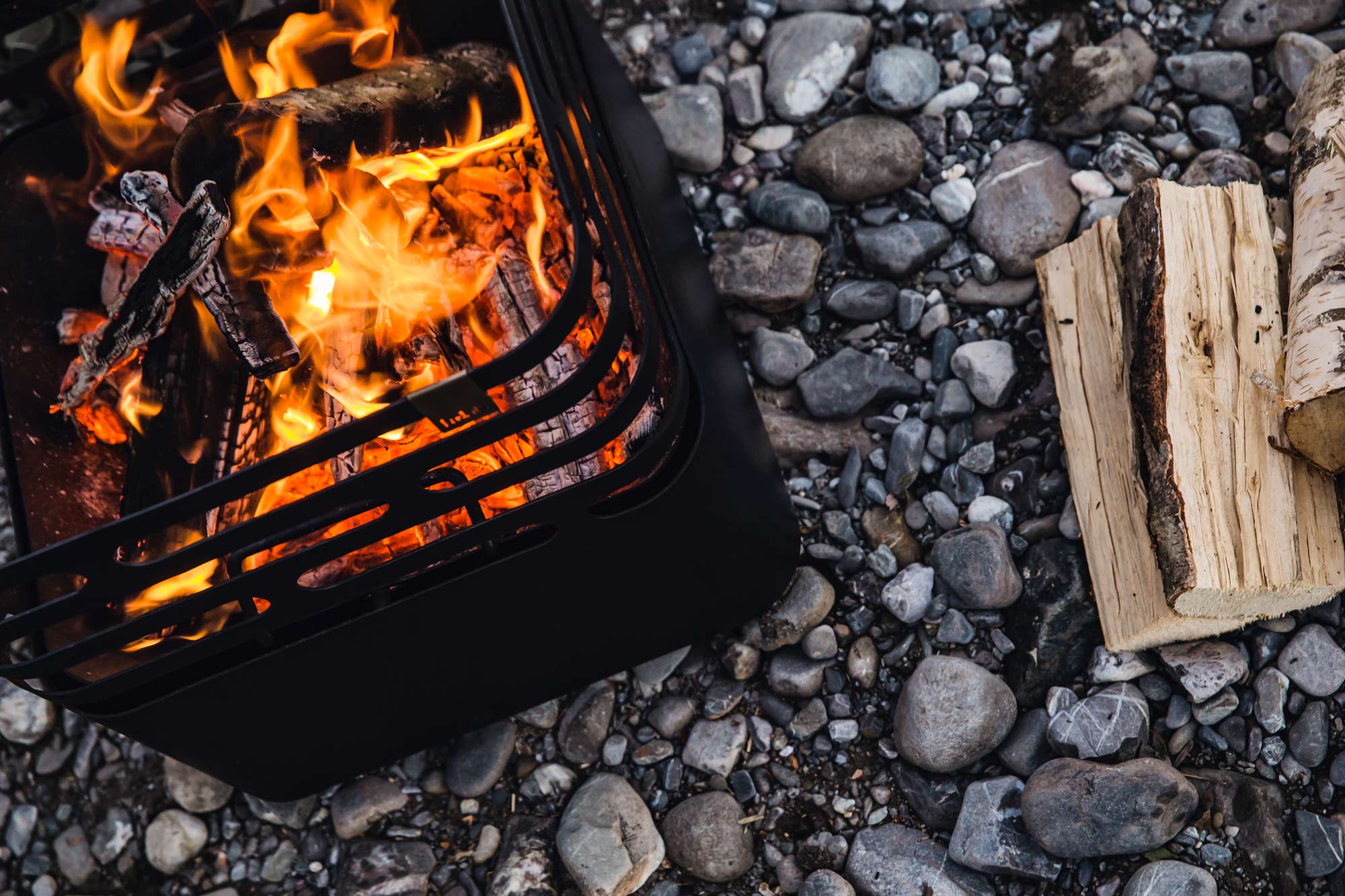 Höfats Crate Fire Basket | Heating and Living | Big Green Egg