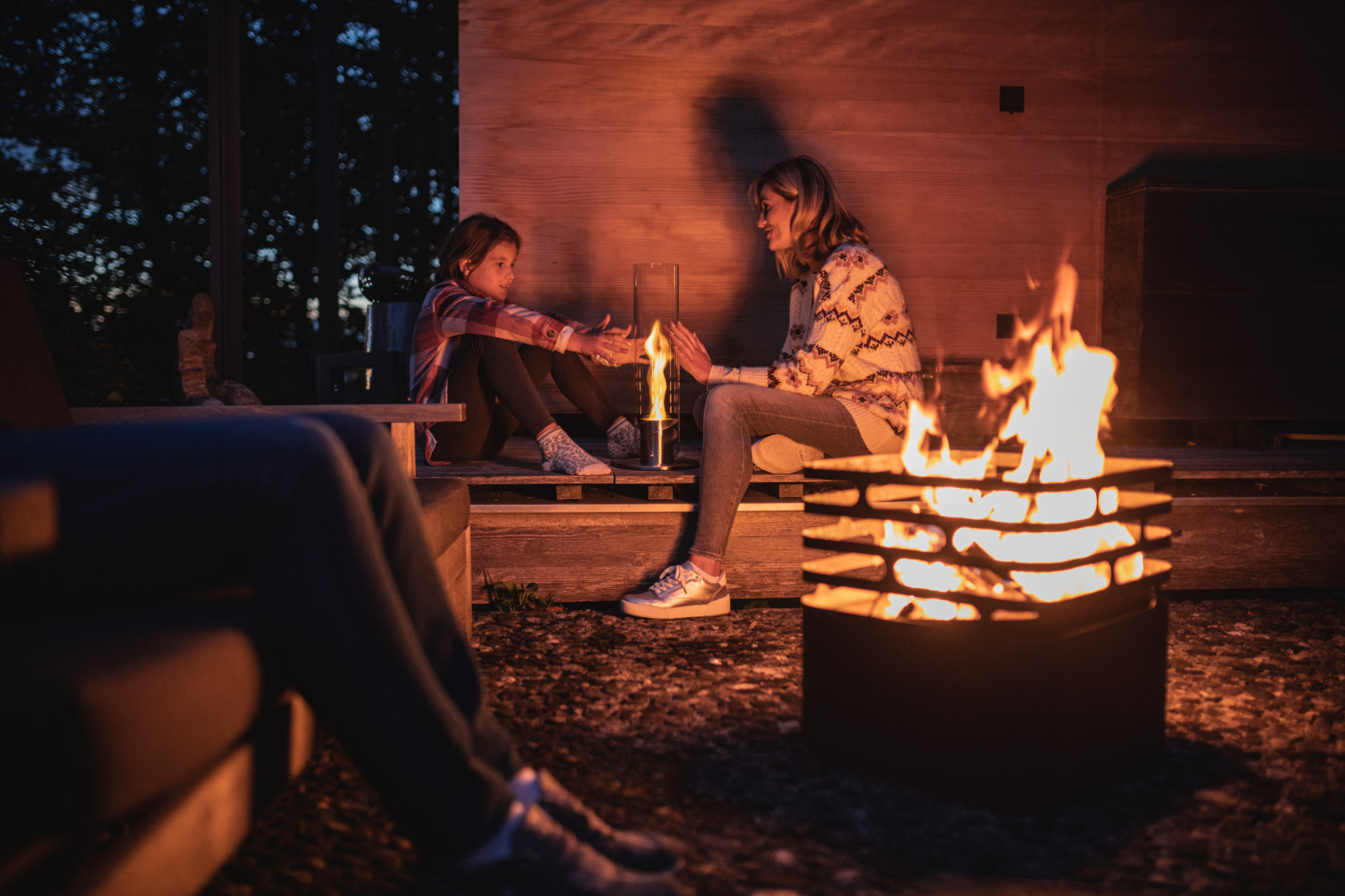 Höfats Crate Fire Basket | Heating and Living | Big Green Egg