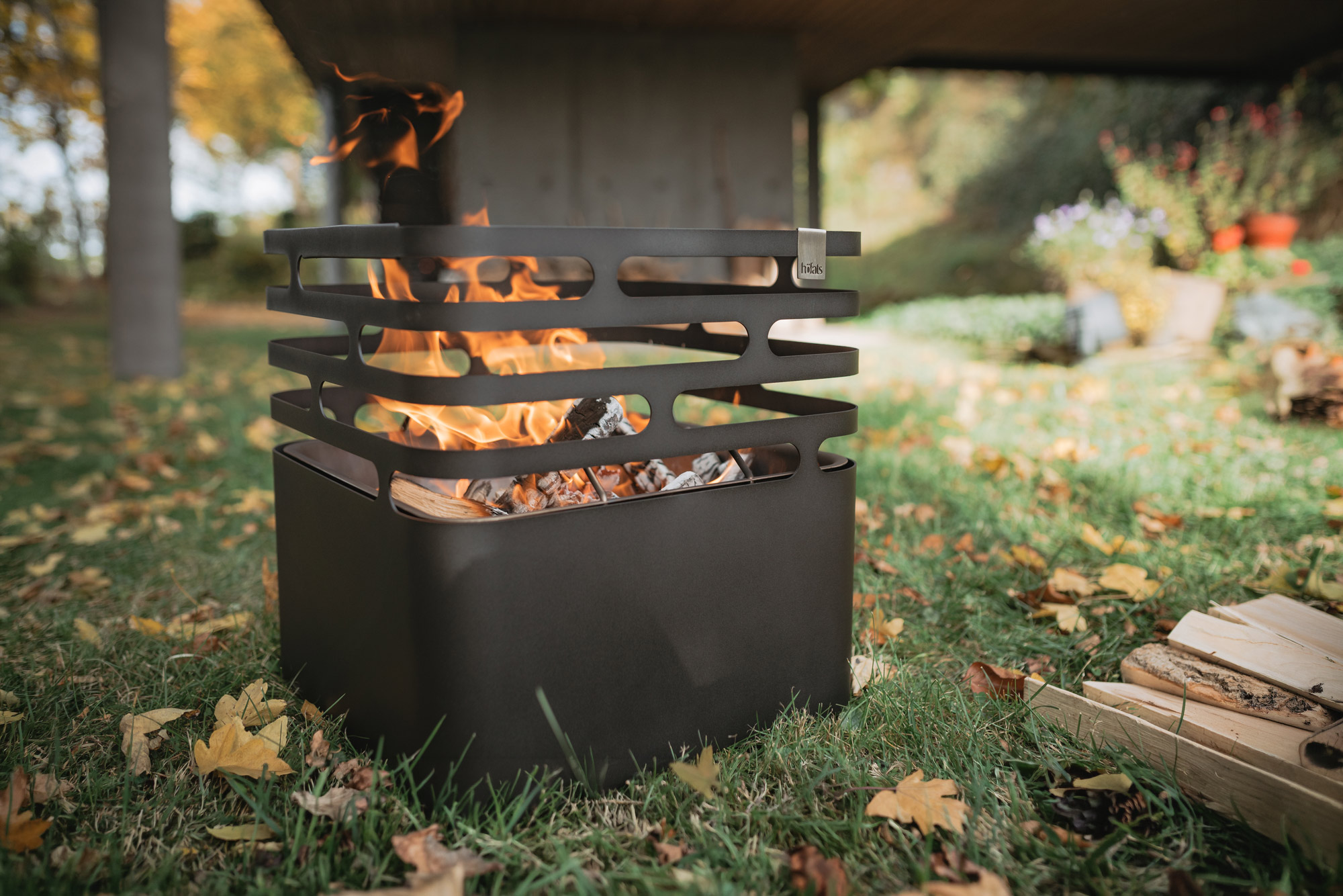 Höfats Crate Fire Basket | Heating and Living | Big Green Egg