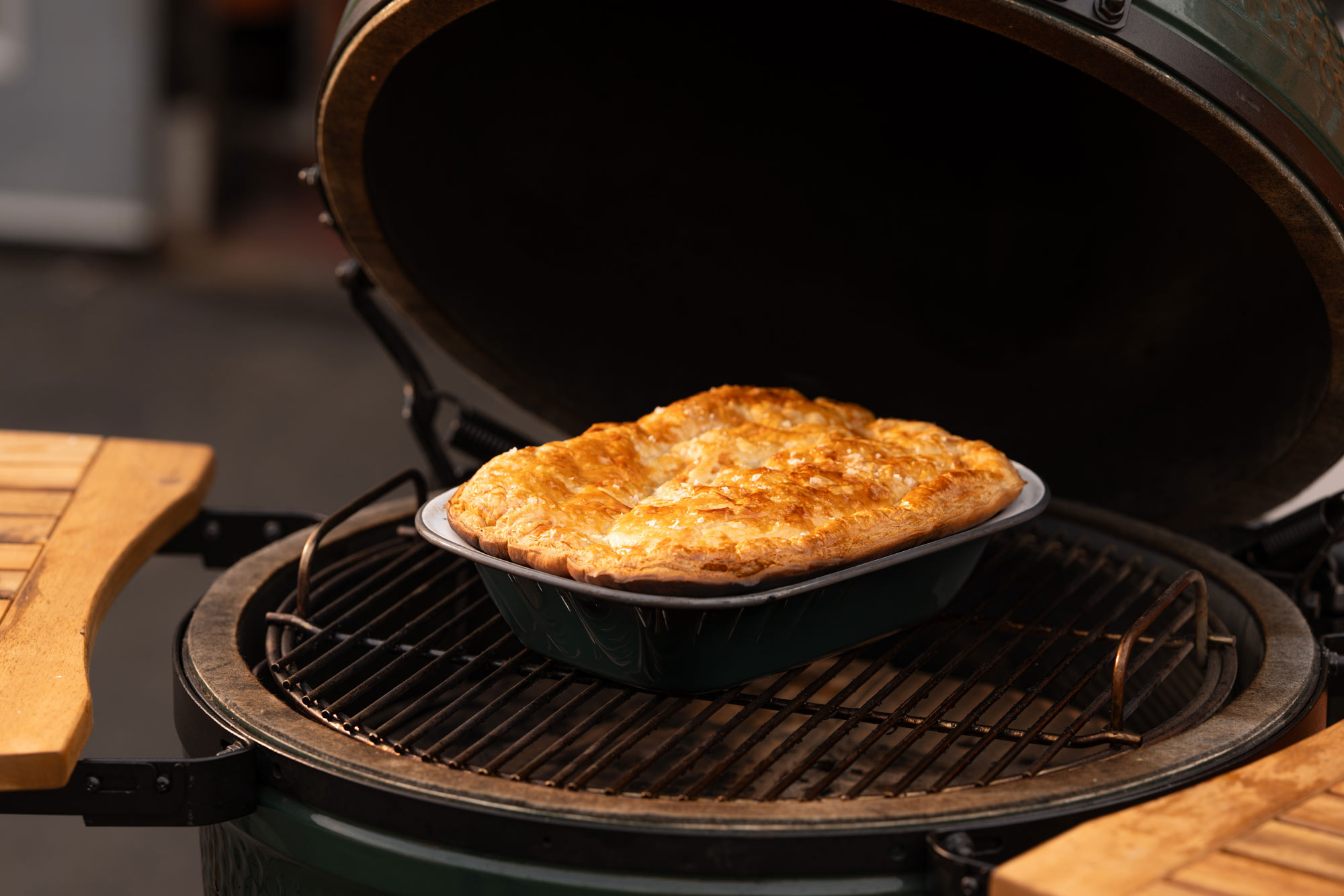 Falcon Enamelware X Big Green Egg Oven To Table Pie Dish X Willy's Pies