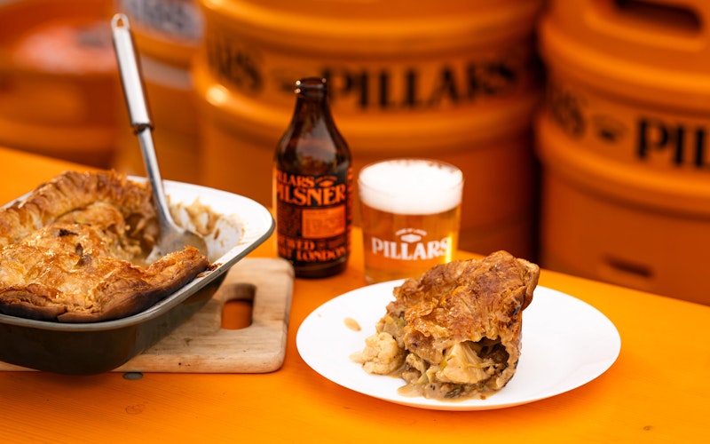 Falcon Enamelware X Big Green Egg Oven To Table Pie Dish X Willy's Pies