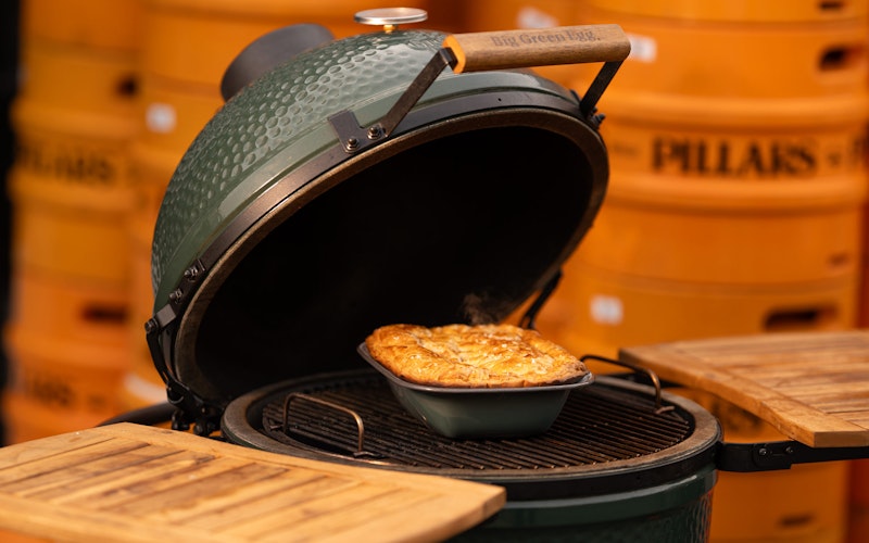 Falcon Enamelware X Big Green Egg Oven To Table Pie Dish X Willy's Pies