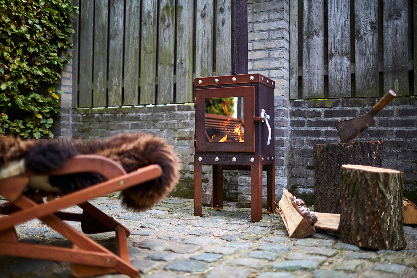 RB73  Piquia Outdoor Fireplace | Outdoor Heating | Big Green Egg