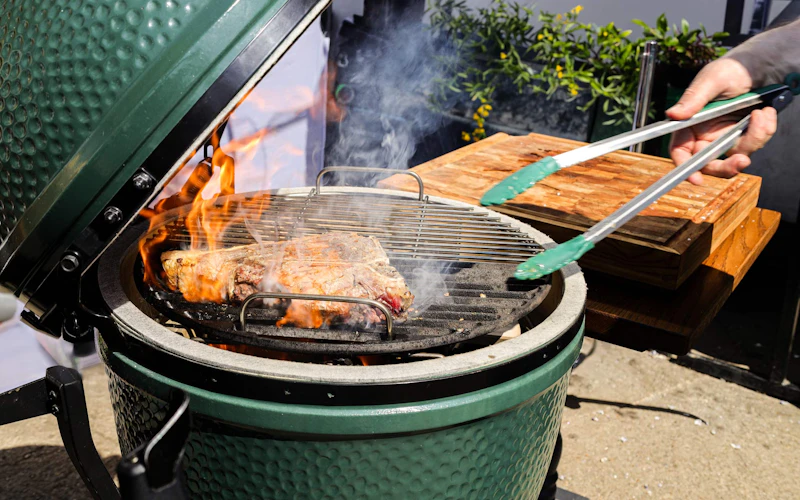 BIG GREEN EGG X PROVENANCE VILLAGE BUTCHER MEAT BOX