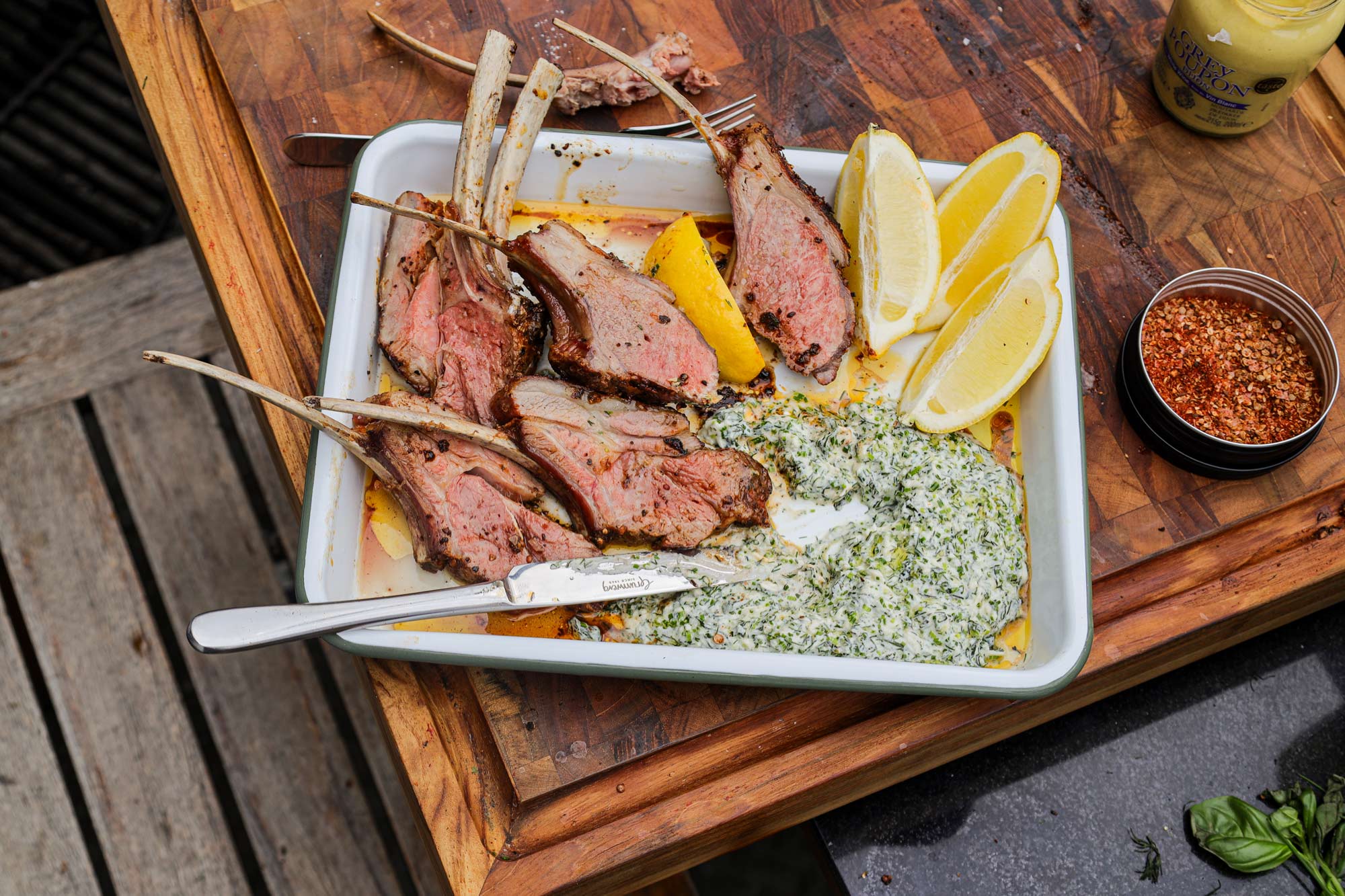 BIG GREEN EGG X PROVENANCE VILLAGE BUTCHER MEAT BOX
