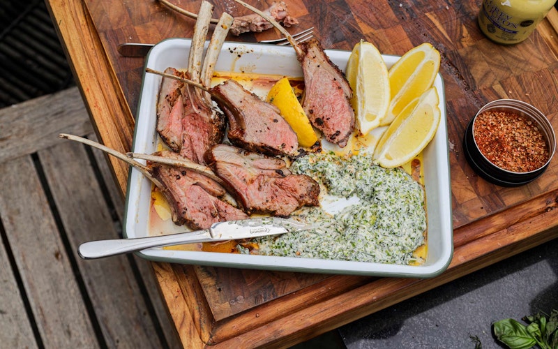 BIG GREEN EGG X PROVENANCE VILLAGE BUTCHER MEAT BOX