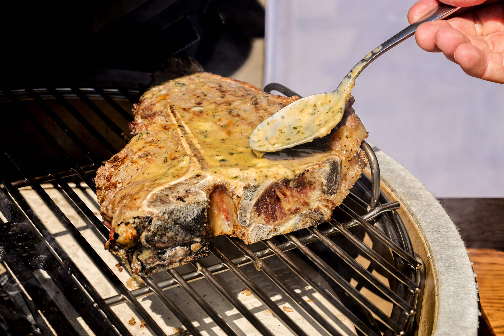 BIG GREEN EGG X PROVENANCE VILLAGE BUTCHER MEAT BOX