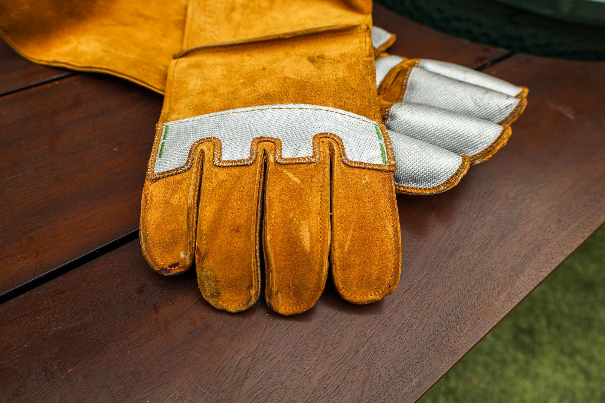 Hell Hands | Utensils | Accessories | Big Green Egg
