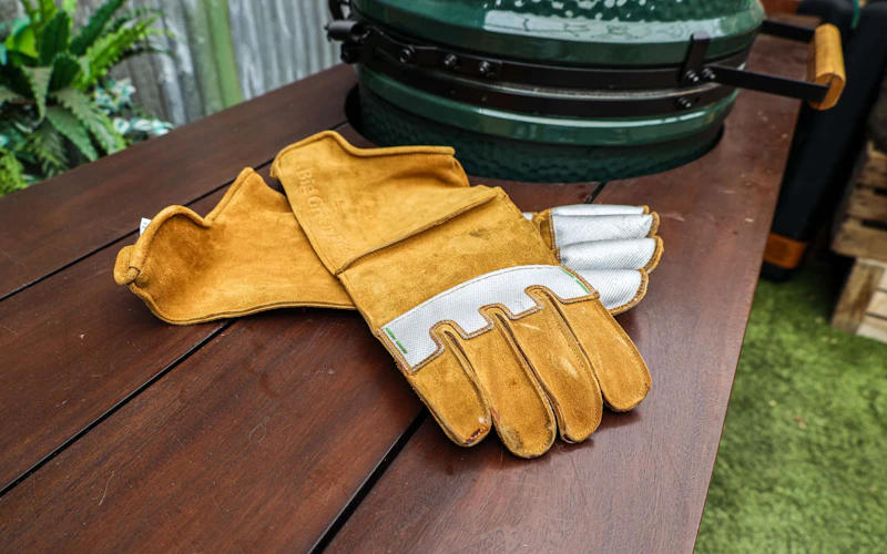 Hell Hands | Utensils | Accessories | Big Green Egg