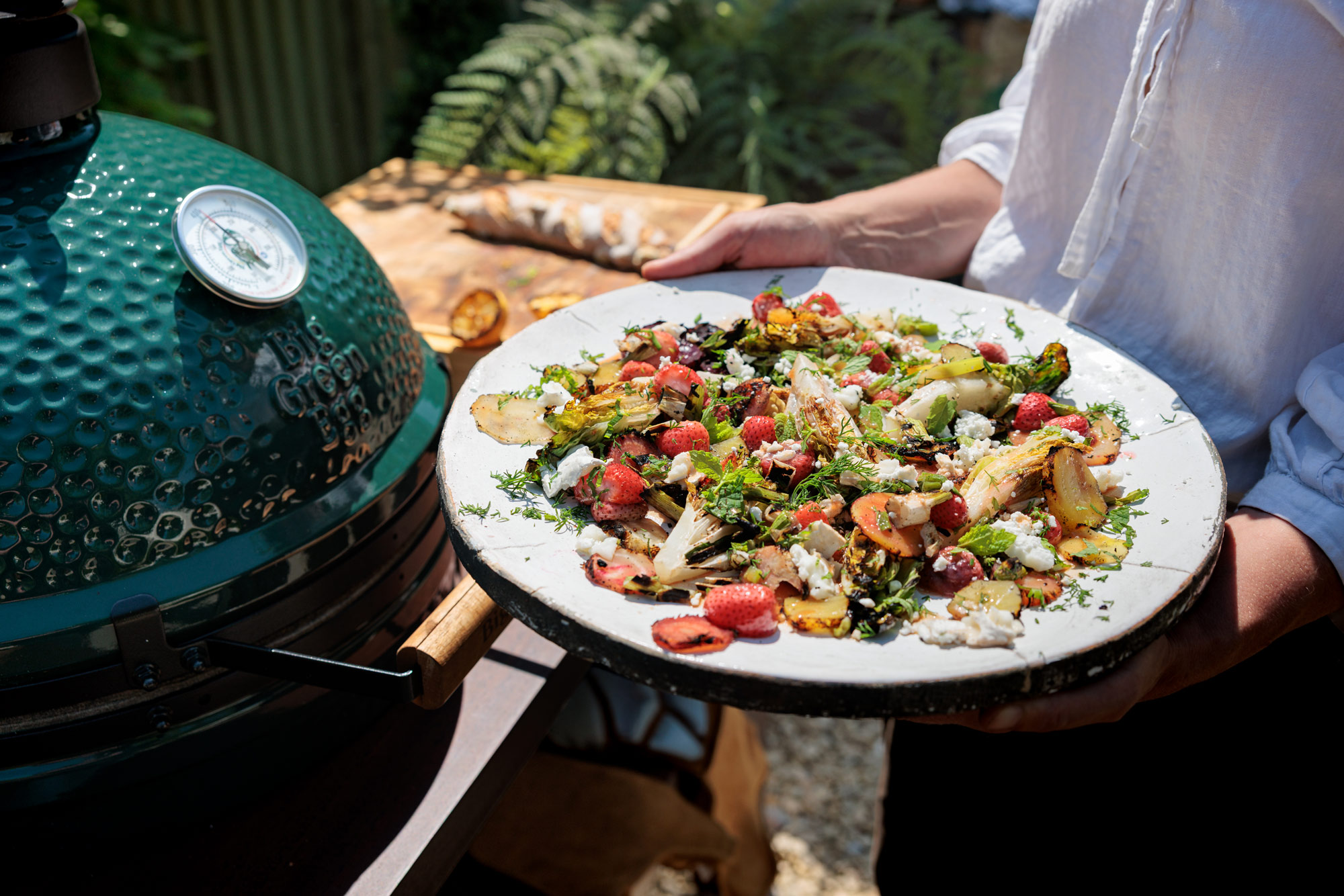 CHARRED STRAWBERRY, BEETROOT, LITTLE GEM & GOAT’S CHEESE SALAD | Recipes | Big Green Egg