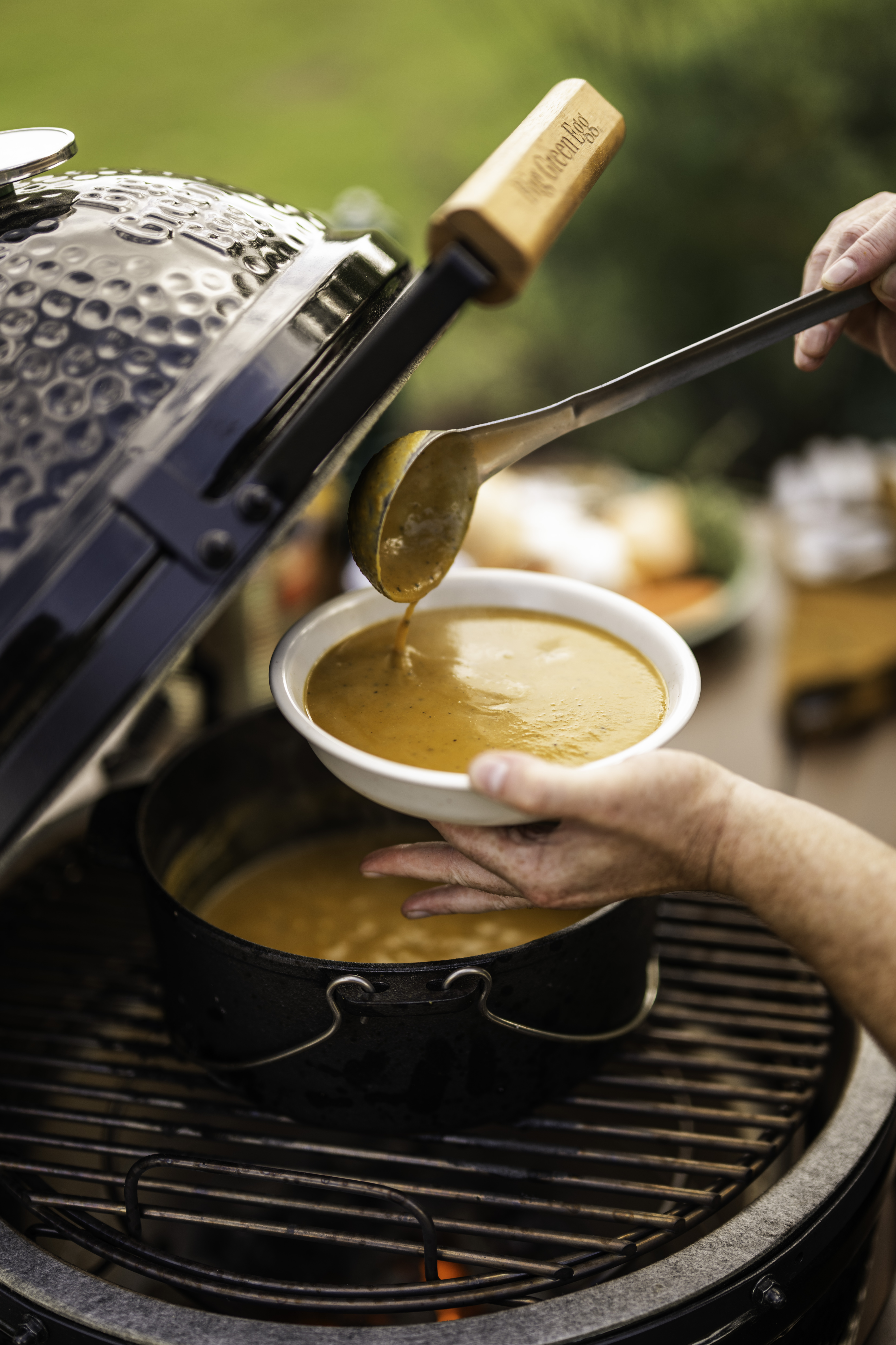 Cooking soup on the Large Onyx EGG